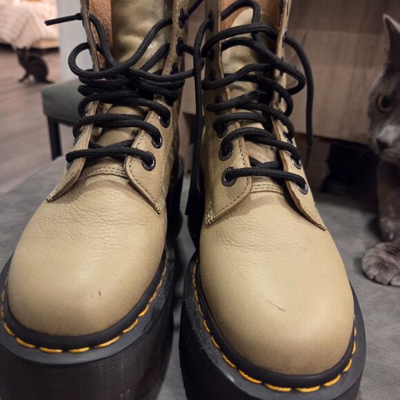 Dr. Martens 1460 Pascal Max Women's Leather Platform Boots Size 7US/38EU/5UK - Picture 3 of 7
